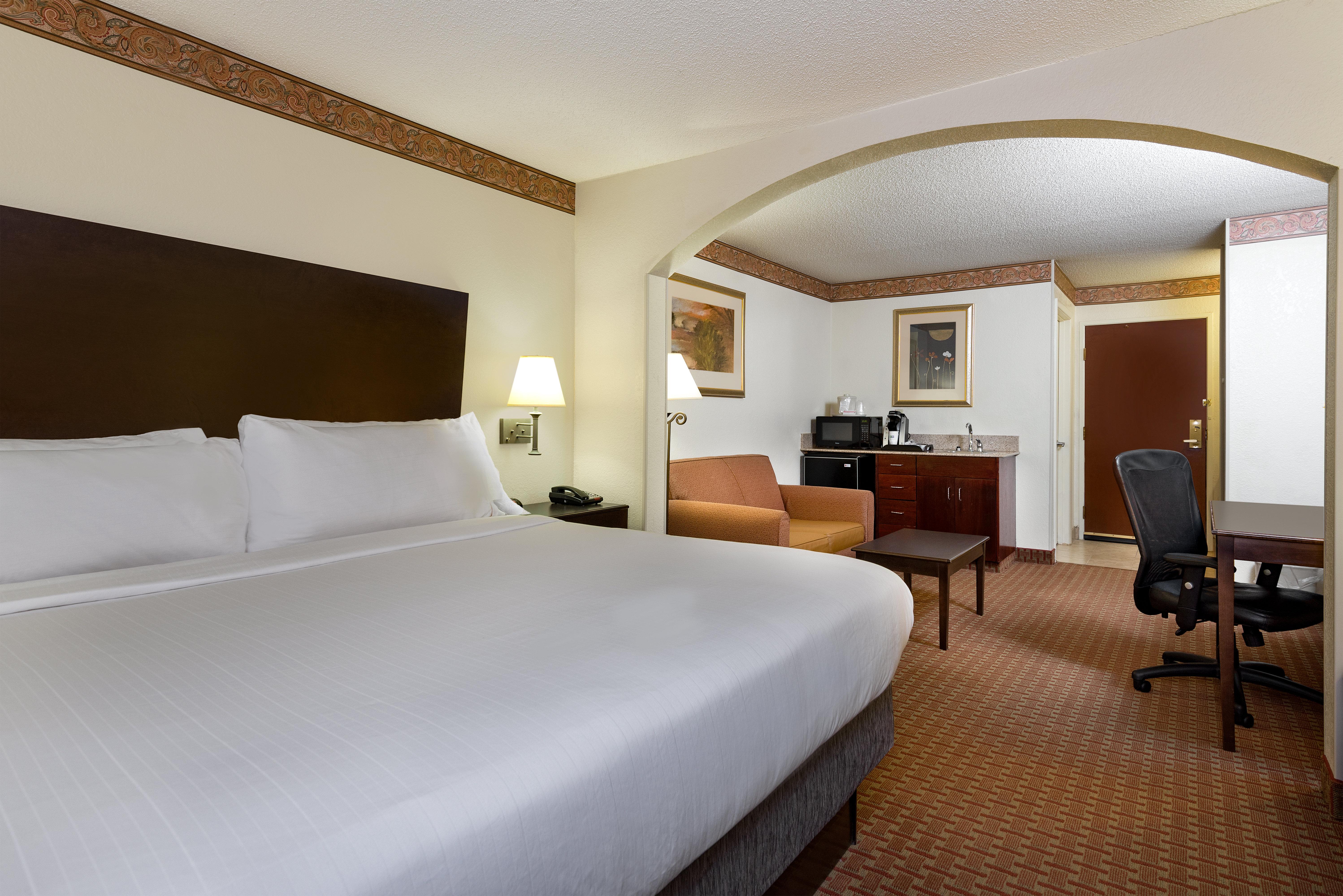 Holiday Inn Express Wilson I-95 By Ihg Exterior photo
